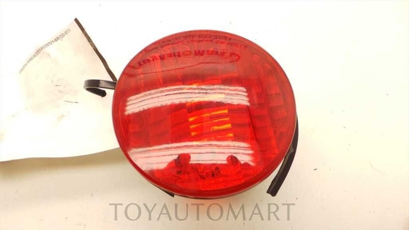 01-03 LEXUS IS300 PASSENGER SIDE RIGHT FOG LIGHT ASSEMBLY
