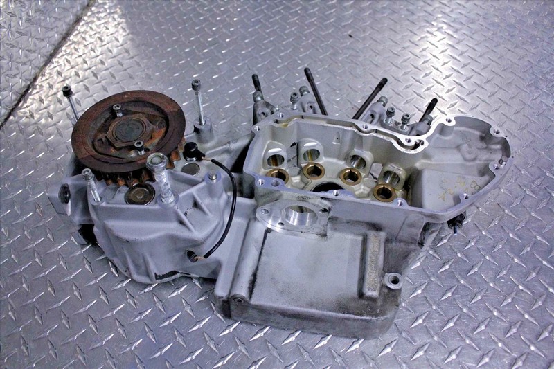 2000 HARLEY DAVIDSON XL 883 SPORTSTER ENGINE MOTOR BLOCK CRANK CASE PULEY #1 00