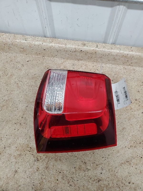Passenger Tail Light Quarter Panel Mounted Fits 14-15 SORENTO 305303
