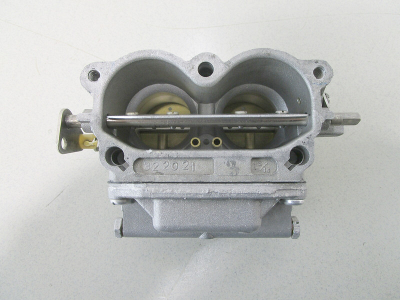 0389260 OMC Johnson Evinrude Outboard 200 HP Bottom Carb Carburetor 1977