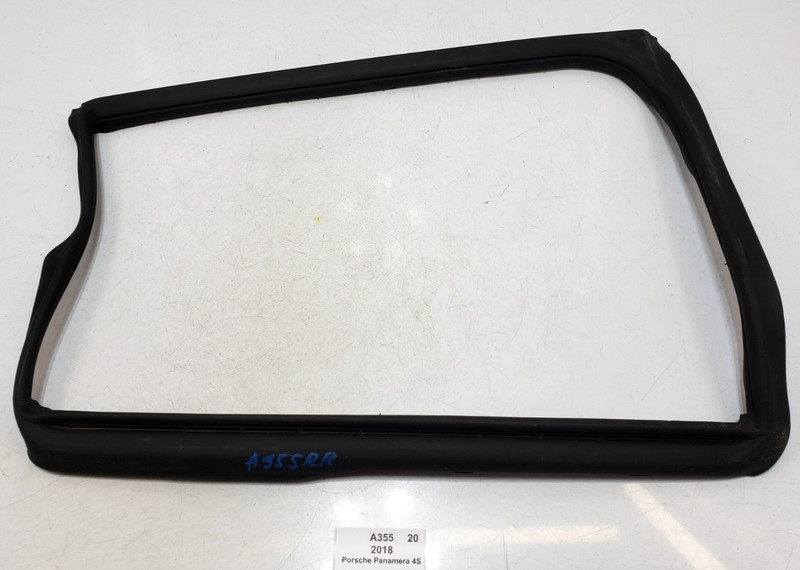 ✅ 17-23 OEM Porsche Panamera 4S 971 Rear Right Passenger Door Window Outer Seal