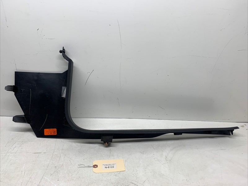 17-22 TESLA MODEL 3 FRONT LEFT DOOR SILL SCUFF KICK PANEL 108629000 N-6122 S6
