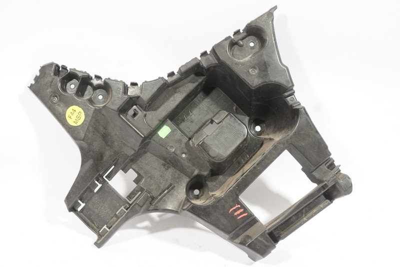 2021 - 2024 BMW 228I F44 REAR RIGHT SIDE BUMPER REINFORCEMENT BRACKET OEM