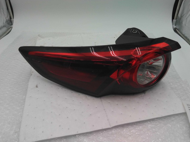 2016 MAZDA CX-9 Left Tail Light Assembly White OEM 710817 171K Miles