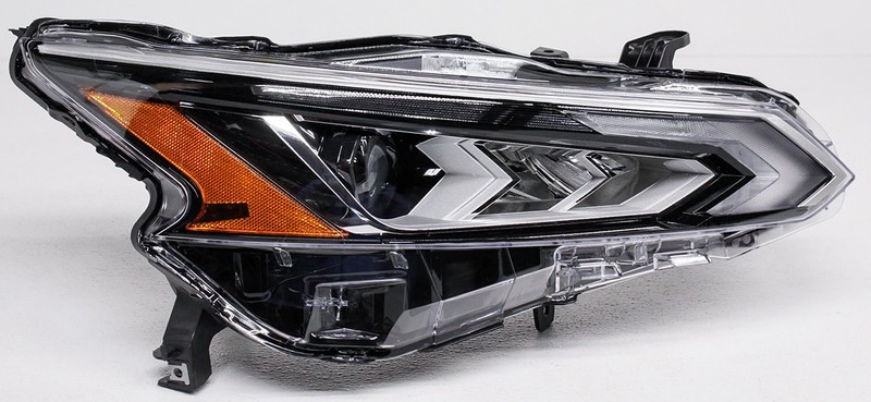 OEM Nissan Altima Right Passenger Side LED Headlamp Tab Missing 26010-6CA6A