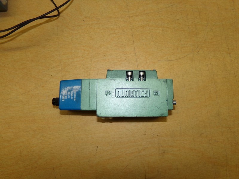 Numatics 112BA100MP00061 Solenoid Valve 236-384B 24VDC 4.0 Watts w/ Bridge
