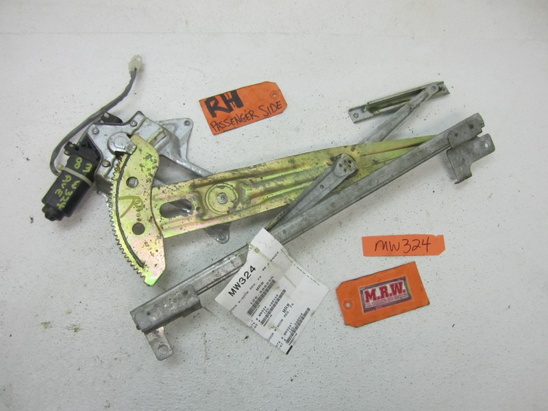 WINDOW MOTOR REGULATOR DOOR GLASS PASSENGER RH R for 97-00 AVENGER SEBRING COUPE