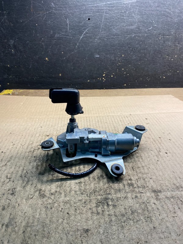 2011 to 2017 Nissan Quest Rear Wiper Motor Z4980 PS