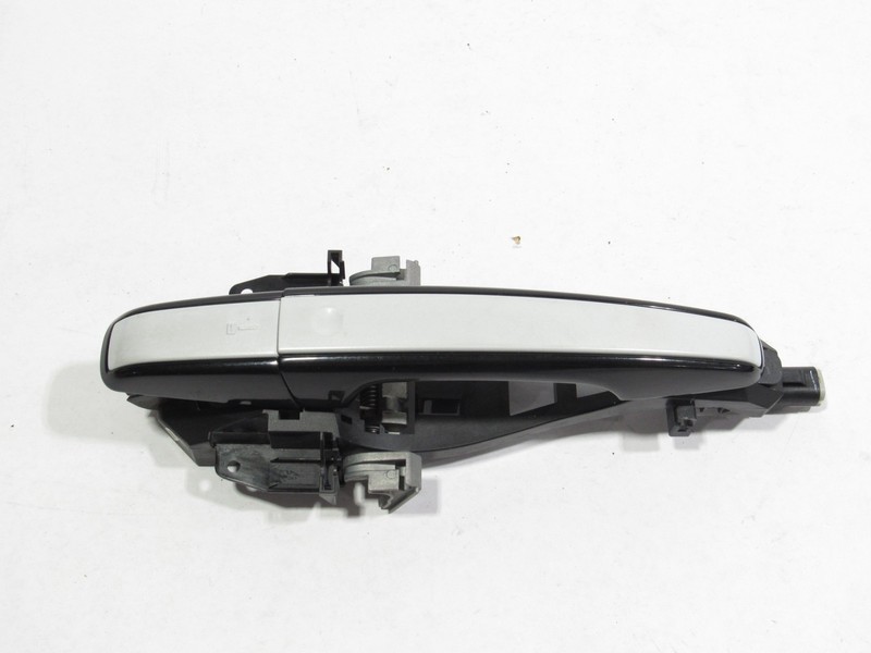17-22 Land Range Rover Sport 2018 L494 Front Left Driver Door Handle Bracket >