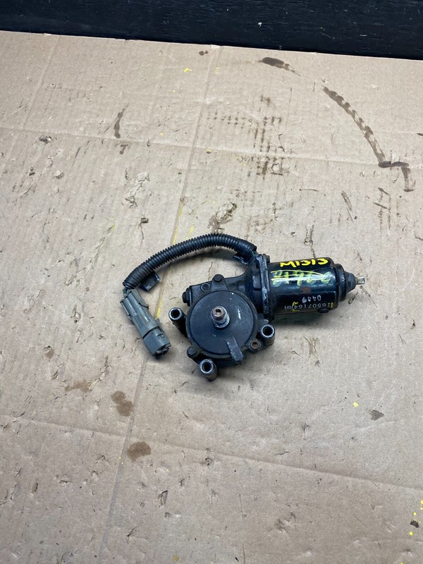 1988-1991 Buick Reatta RH Passenger Side Headlight MOTOR16507164 M1313 DG
