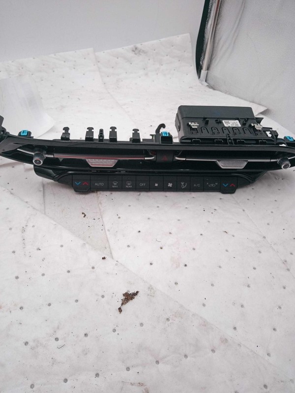 2023 Dodge Hornet A/C Selector Switch OEM 7NB36LXHAA Used 23000 Miles