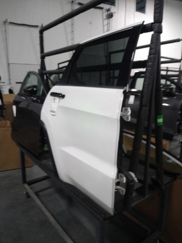 2017 Jeep Grand Cherokee Rear Right Door White OEM 169598 154K Miles