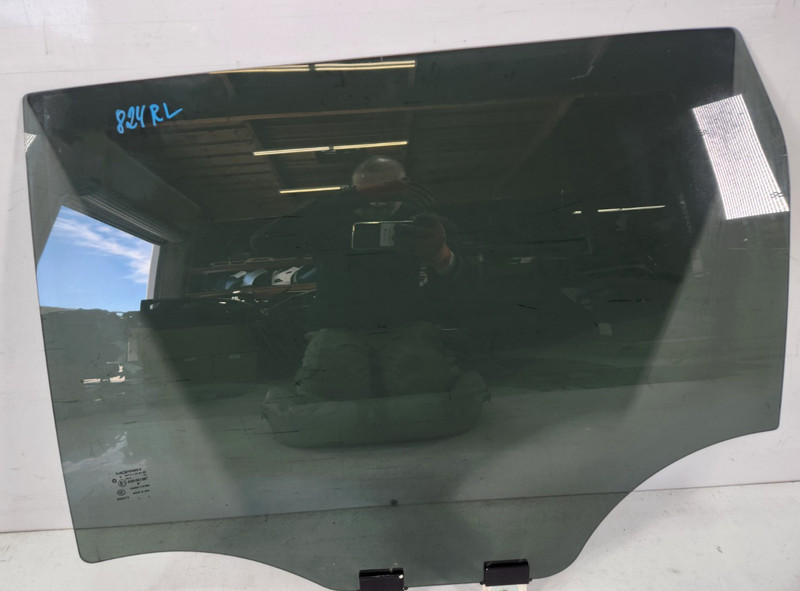 ✅ 2014-2023 OEM Jeep Cherokee Latitude Rear Left Driver Door Window Glass Tint