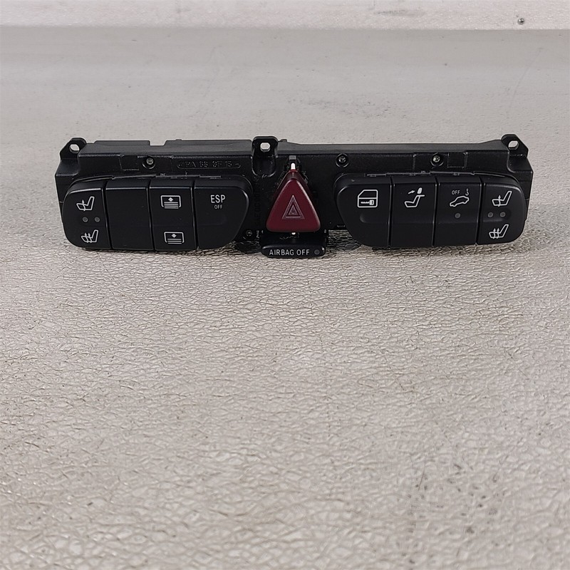 01-04 Mercedes CLK 500 AMG Dash Switch Panel Heated Seat Switches Aa7492
