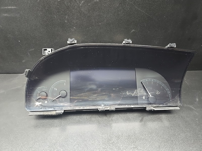 07-10 Mercedes W221 S550 CL550 S600 Instrument Cluster Speedometer 140k OEM