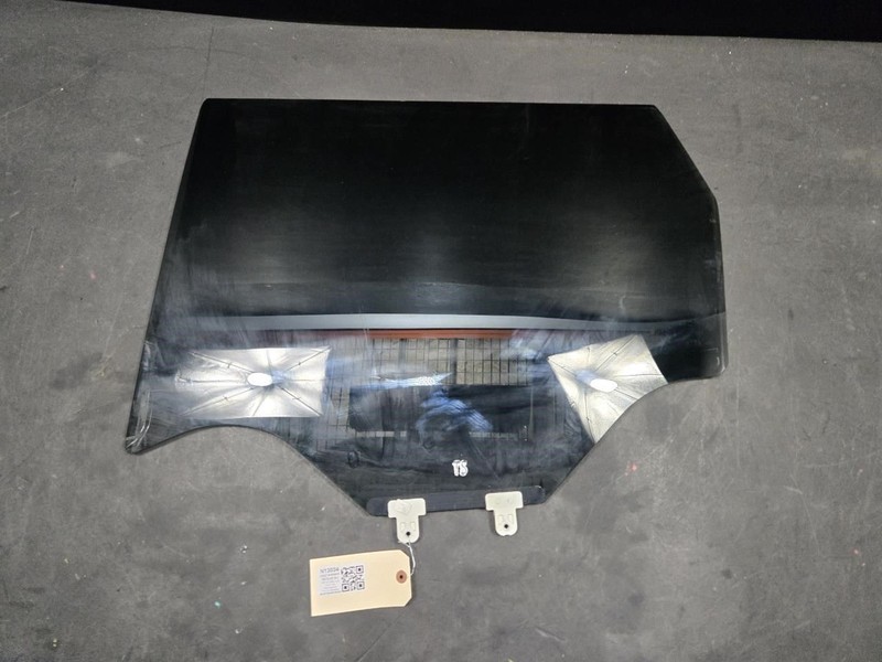 Rear Left Door Window Glass 2022 Nissan Rogue 82301-6RR0C 2021 2023 2024 2025