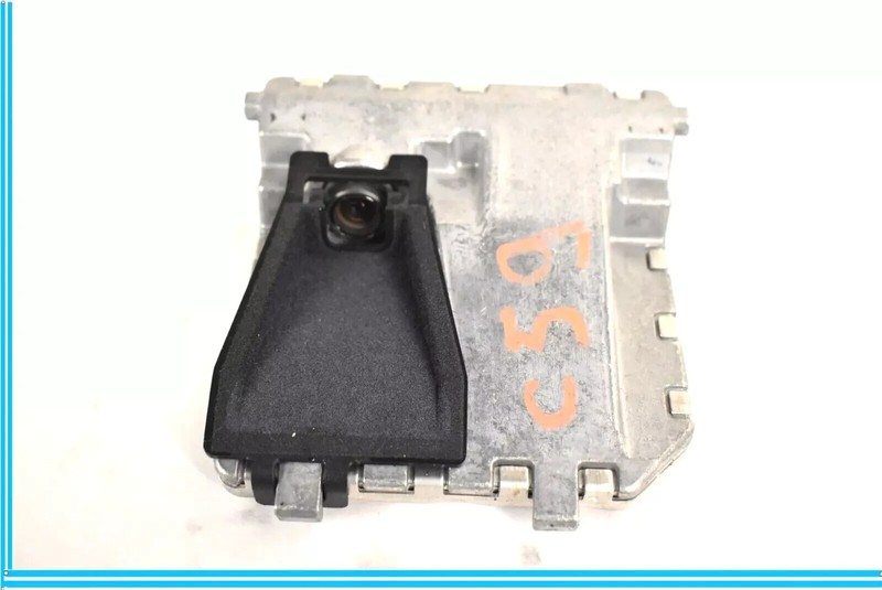 10-13 Mercedes W221 CLS550 E350 S63 AMG Active Lane Assist Front Camera OEM