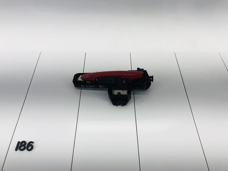 08-14 MERCEDES BENZ C300 W204 REAR LEFT SIDE EXTERIOR DOOR HANDLE MARS RED OEM
