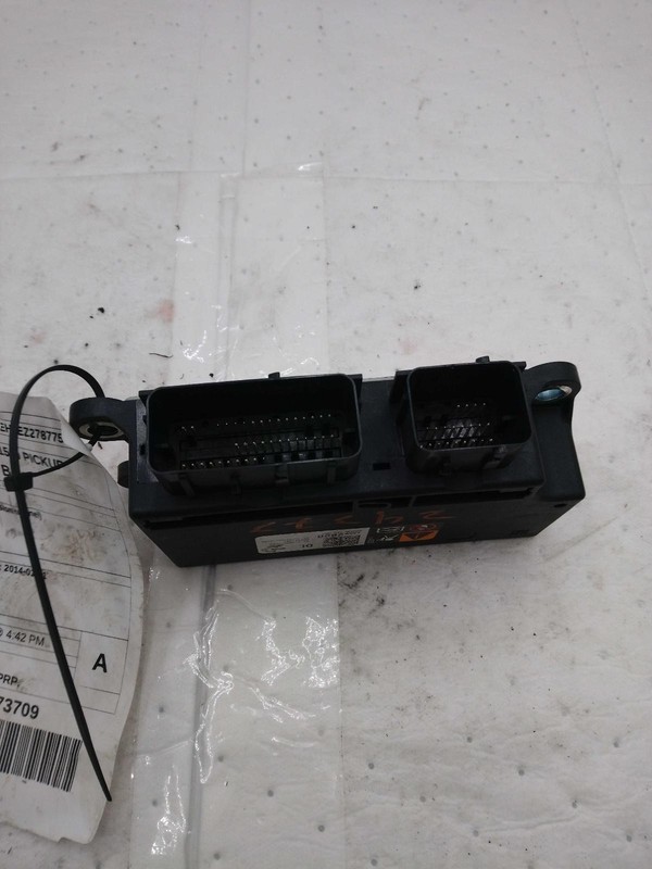 Used Air Bag Module fits: 2014 Chevrolet Silverado 1500 pickup Air Bag on transm