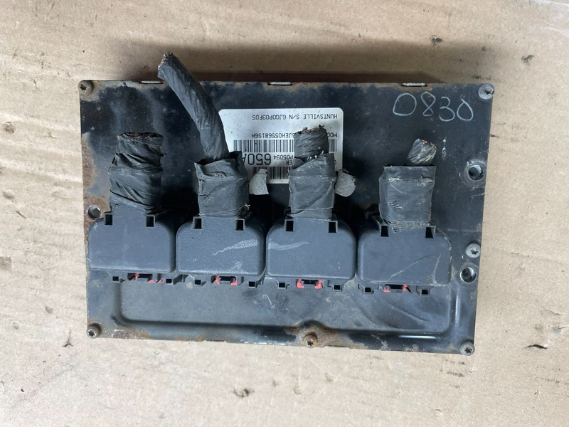 2006 Chrysler Town Country Caravan Engine Control Unit ECU Module p7585 DG