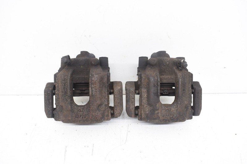 2003 BMW E46 330i 330Ci RWD SET OF 2 REAR LEFT & RIGHT BRAKE CALIPERS OEM KW90