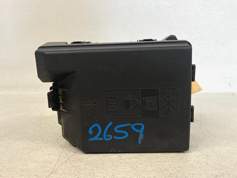 ⭐20-24 BUICK ENCORE GX ENGINE MOTOR POWER DISTRIBUTION RELAY BOX OEM LOT2659