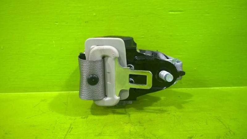13 14 NISSAN SENTRA REAR CENTER SEAT BELT RETRACTOR OEM 2632-44