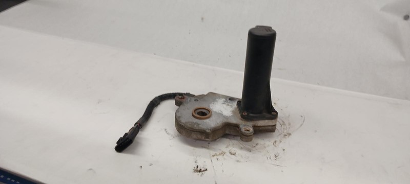 03-'07 CHEVROLET SILVERADO 3500 Transfer Case OEM 6 Month Warranty!