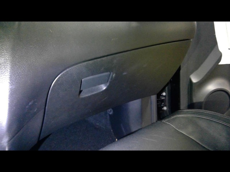 2017-2019 ROGUE SPORT Glove Box 1563342