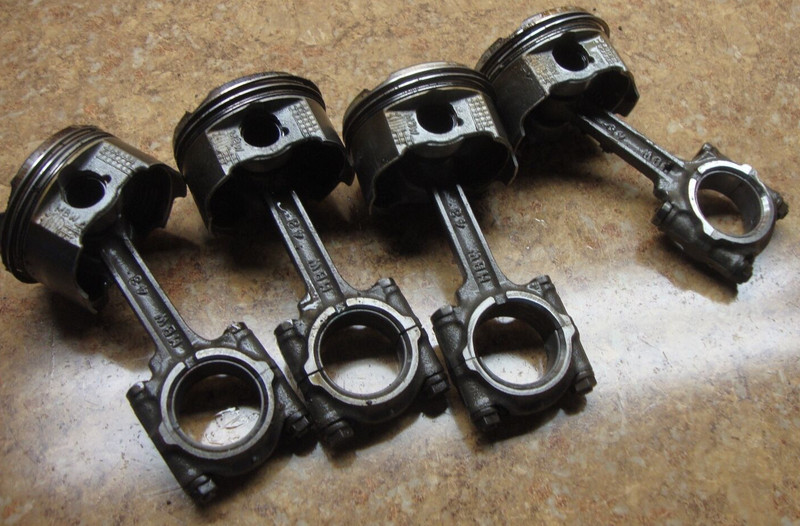 2004 Honda CBR600F4 CBR 600 F4 CBR600 Engine Pistons Connecting Rods Motor M9
