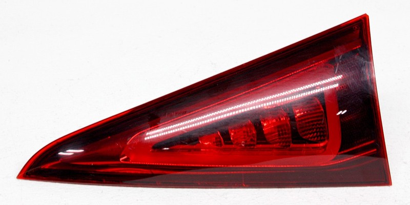 OEM Mercedes-Benz GLE-Class Right Passenger Side LED Tail Lamp Lens Crack