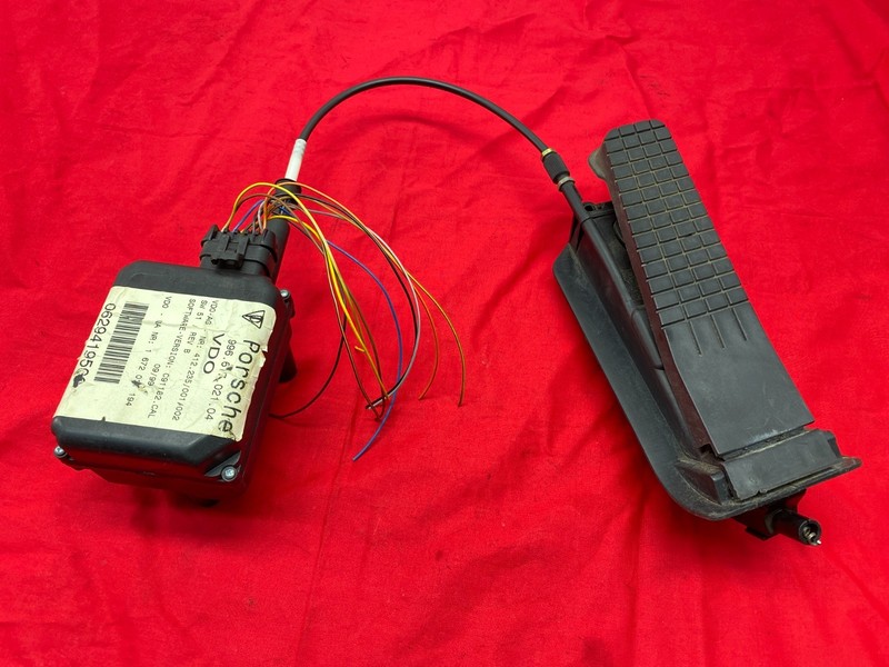 97-04 Porsche Boxster 986 Accelerator Gas Pedal & Cruise Control Module Set OEM✅