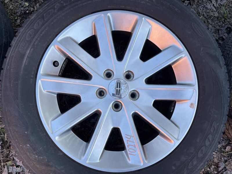 2013-2019 Lincoln MKT 18X7.5 10-Spoke Wheel Silver A-Condition