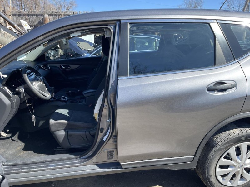 2014-2020 NISSAN ROGUE LEFT ROCKER W/POST GRAY PC:KAD 2.5L AT AWD 70K -S- 65769