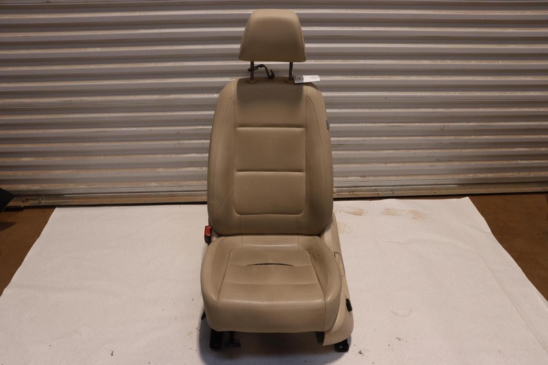 2009-2017 VOLKSWAGEN VW TIGUAN FRONT LEFT DRIVER SIDE SEAT LEATHERETTE OEM