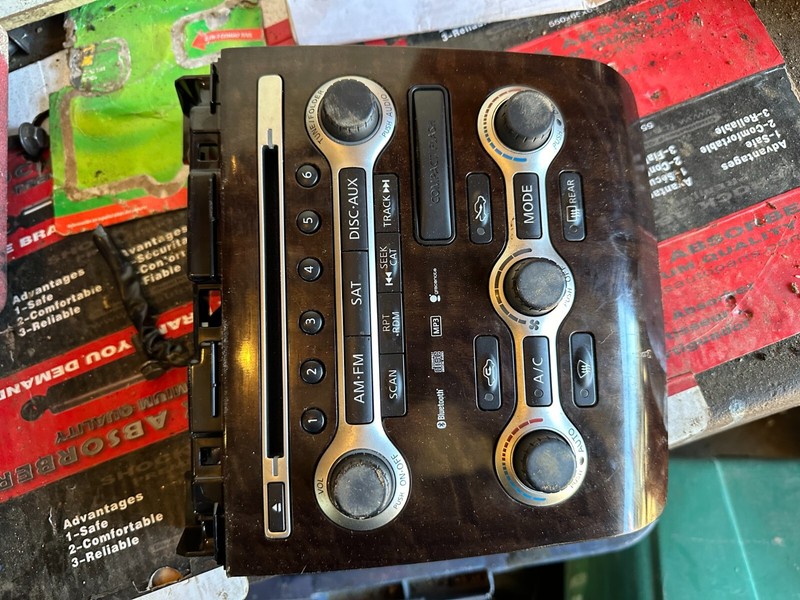09 NISSAN MAXIMA RADIO STEREO CLIMATE CONTROL NAVIGATION CONTROL PANEL