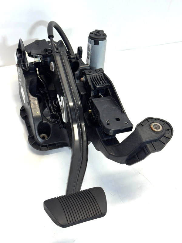 ✅ 2019-2025 RAM 1500 5th Gen BRAKE PEDAL ASSEMBLY Assy Mopar 68437179AD OEM