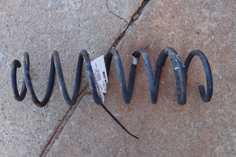 2020-2022 JEEP GLADIATOR 3.6L 4X4 FRONT RIGHT PASSENGER SIDE COIL SPRING OEM