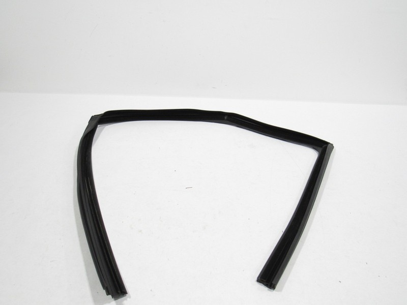 Land Range Rover Evoque 2023 Front Left Door Weatherstrip Rubber Seal 20-24 ;:A