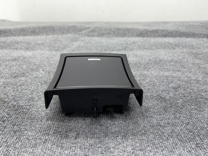 MERCEDES W212 E63 E250 E350 E400 2010-2016 OEM CENTER CONSOLE REAR ASHTRAY ASSY