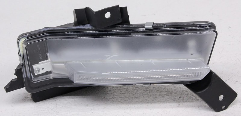 OEM Chevrolet Camaro SS Right Passenger Side LED Fog Lamp Tab Chipped