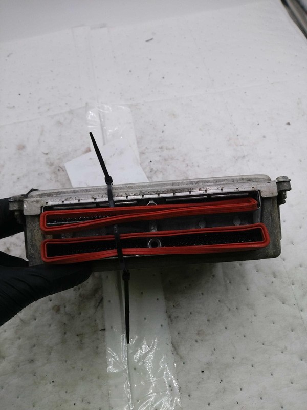 Used Engine Control Module (ECM) fits: 2005 Chevrolet Tahoe Electronic Control M