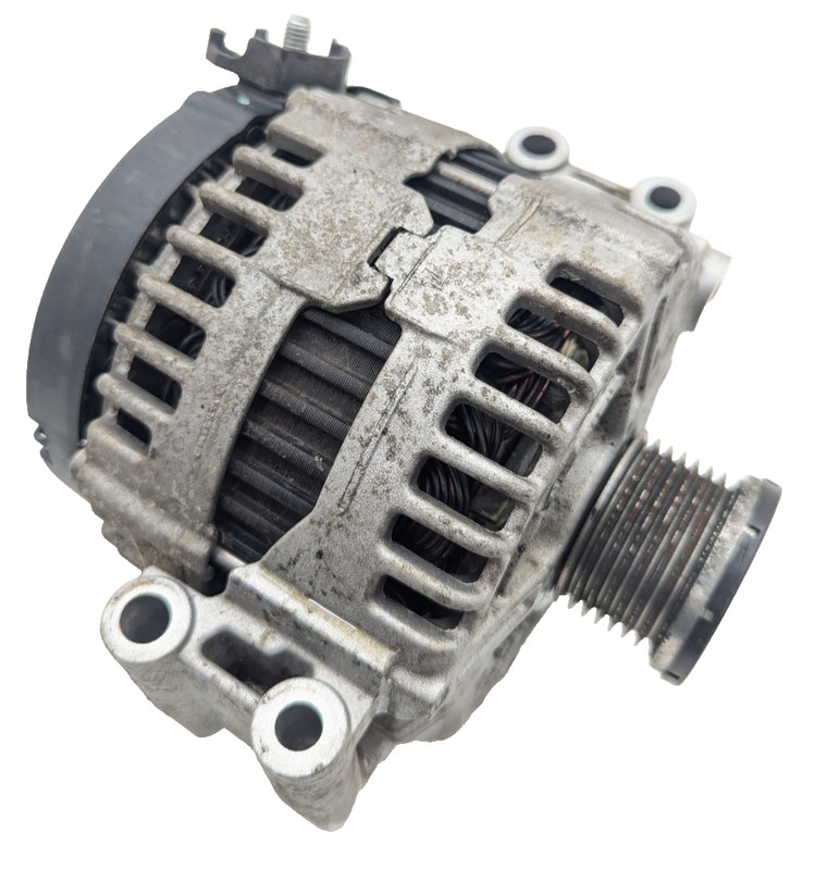 OEM BMW E82 E88 E90 E92 335 N54 Charging Alternator Generator 180A BOSCH