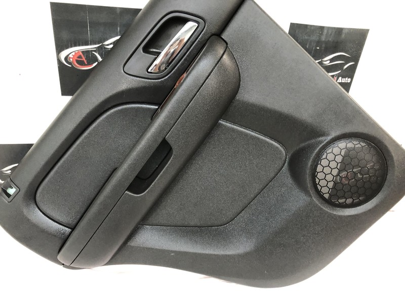 2007-2009 GMC YUKON REAR DRIVER LEFT DOOR PANEL CLEAN BLACK OEM !