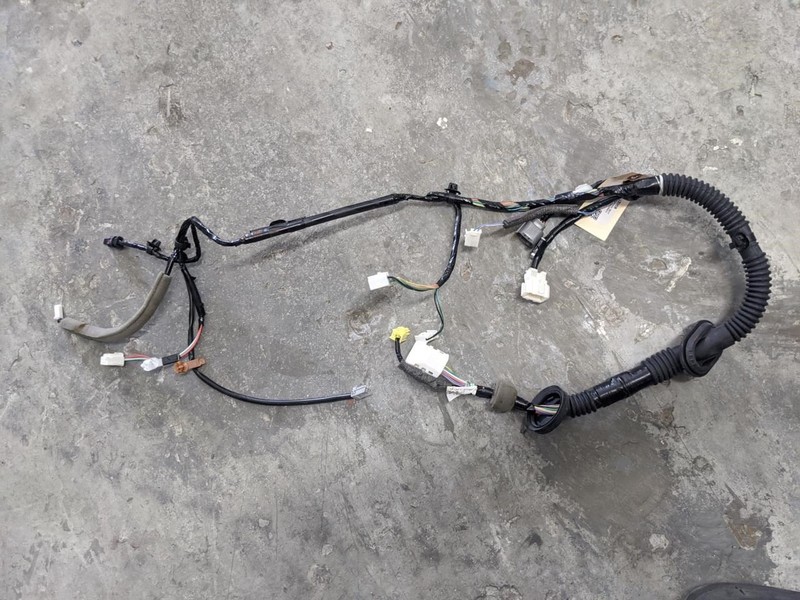 Front Right Door Wiring Harness 2017 Subaru Outback 81821-AL26A 2018 2019