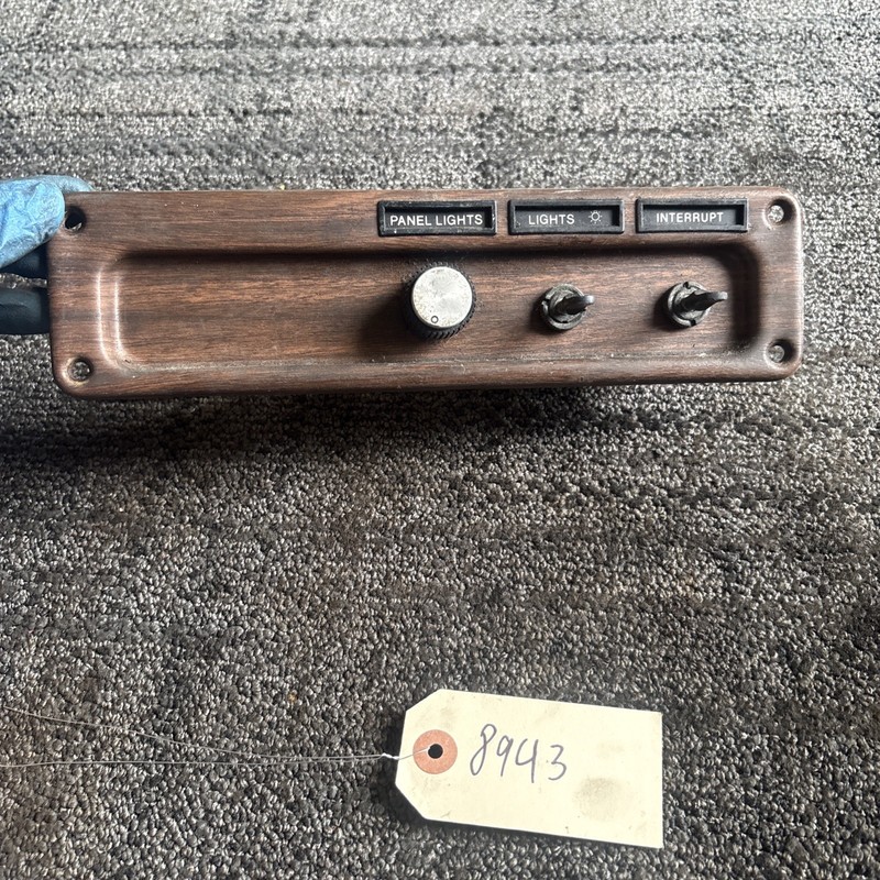 FREIGHTLINER SWITCH PANEL22-25266-4