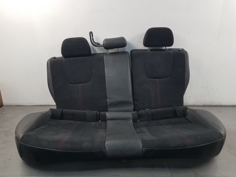 2010 Subaru WRX STi Rear Seat #7397 E4