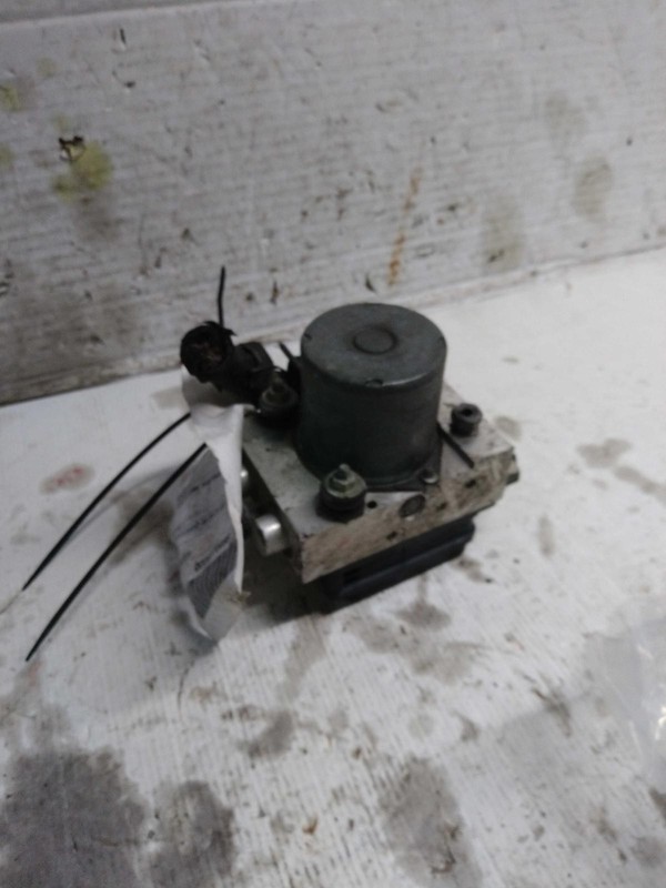 2017 Lincoln Navigator ABS Pump & Motor Assembly OEM 90k Miles White FL142C215B