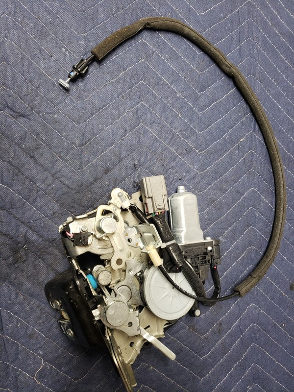 2012 DODGE GRAND CARAVAN REAR TAILGATE Latch