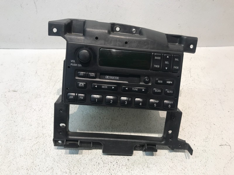 1999-2003 Ford Expedition AM FM Cassette Player Radio OEM XL1F-18C870-AE